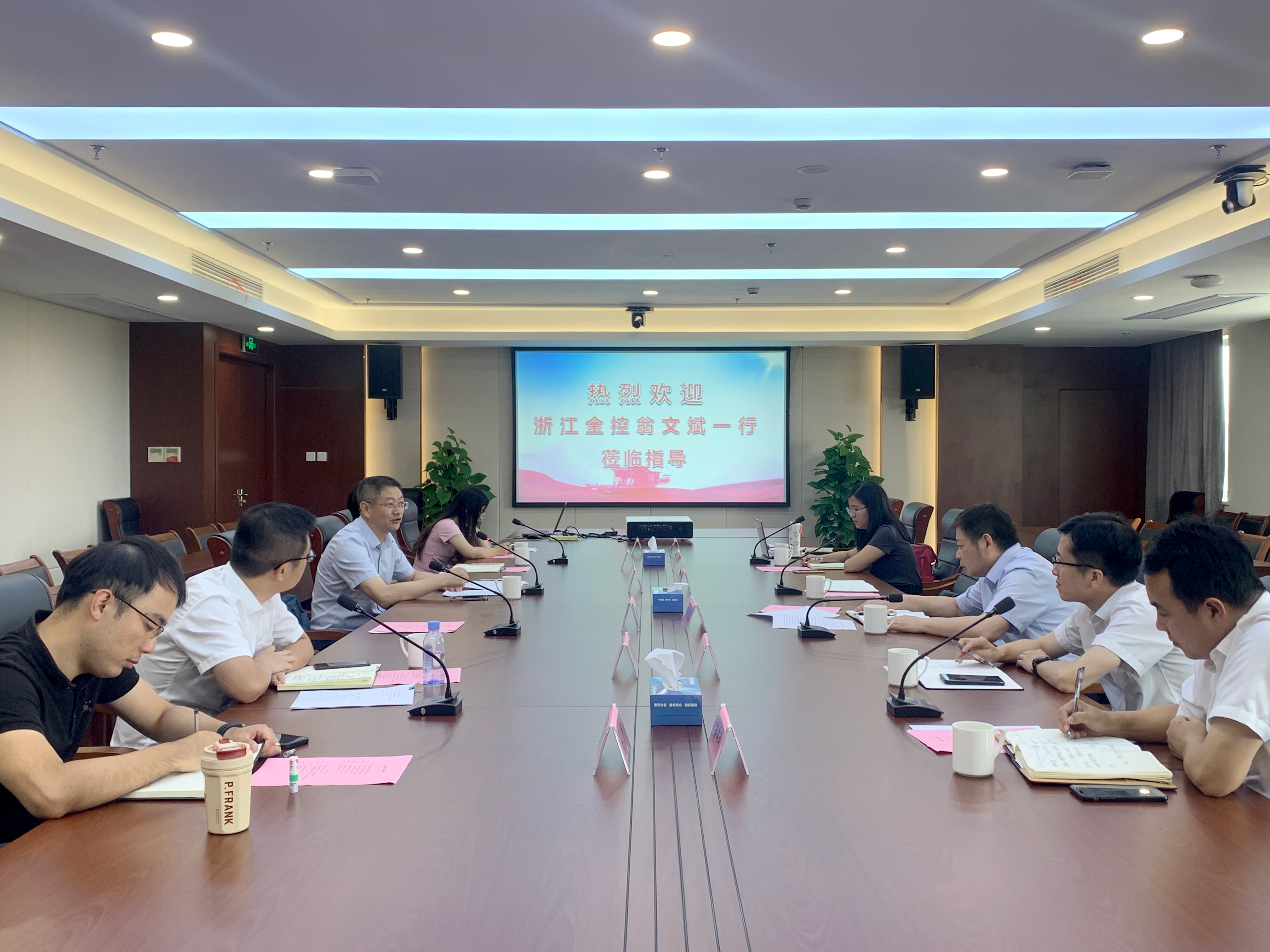 党建强企 基金强链|浙江尊龙凯时人生就是博赴嘉兴调研我省高端装备产业发展情况 (2).jpg