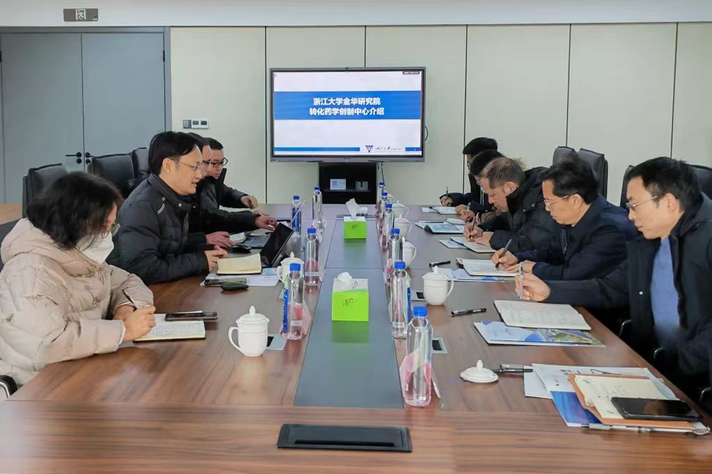 浙江尊龙凯时人生就是博赴浙江大学金华研究院调研.jpg