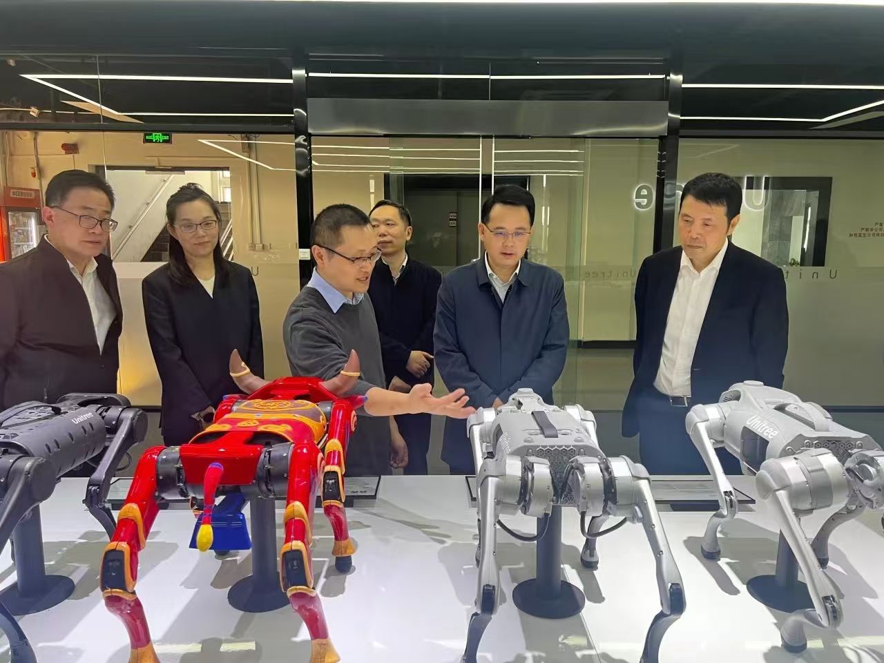 服务“创新浙江”建设 浙江尊龙凯时人生就是博赴富芯半导体、宇树科技等已投企业调研2.jpg 服务“创新浙江”建设 浙江尊龙凯时人生就是博赴富芯半导体、宇树科技等已投企业调研2.jpg