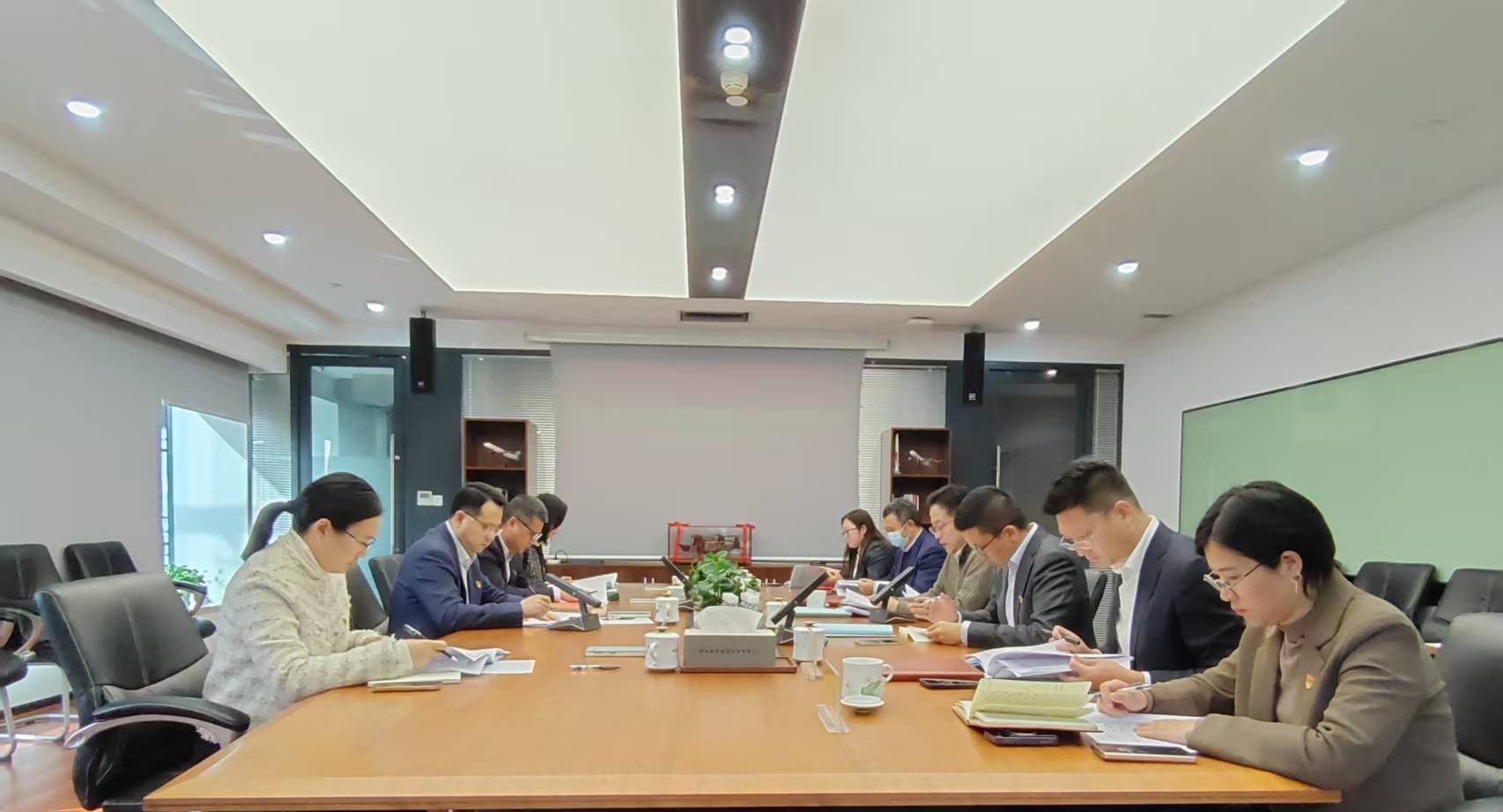 浙江尊龙凯时人生就是博党委指导下属单位2024年度民主生活会3.jpg 浙江尊龙凯时人生就是博党委指导下属单位2024年度民主生活会3.jpg